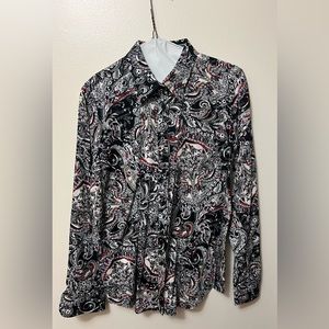 Women’s cotton/poly no-iron paisley blouse, size L.